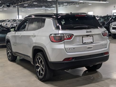Used 2025 Jeep Compass Limited AWD/4WD image 5