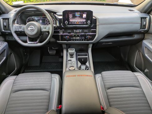 Used 2024 Nissan Pathfinder Rock Creek AWD/4WD image 13
