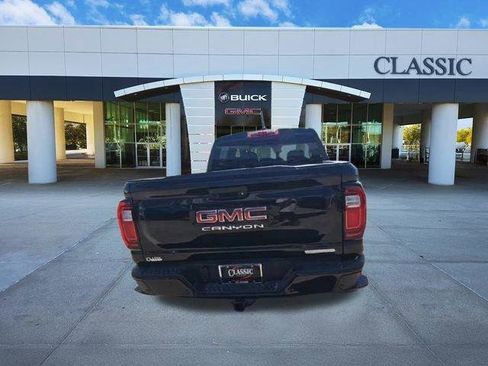 New 2026 GMC Canyon Elevation w/ Convenience Package image 12