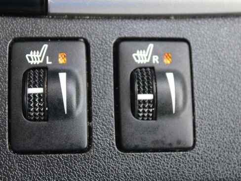 Used 2019 Toyota Highlander AWD V6 image 40