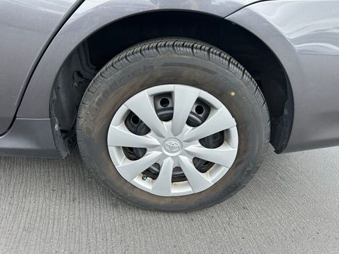 Used 2013 Toyota Corolla L FWD image 3