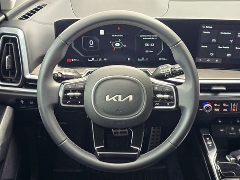 Used 2025 Kia Sorento SX AWD/4WD image 14