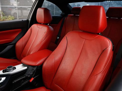 Used 2016 BMW M235i Coupe image 12