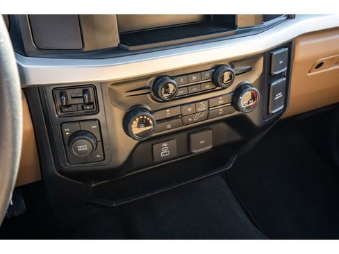 Used 2024 Ford F250 XLT image 22