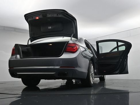 Used 2015 BMW 740i RWD image 44
