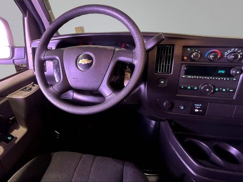 Used 2024 Chevrolet Express 2500 w/ Driver Convenience Package RWD image 10