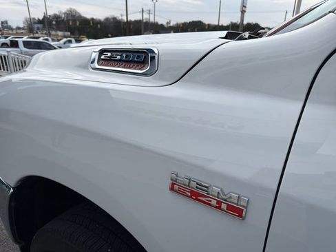 Used 2019 RAM 2500 Big Horn image 8