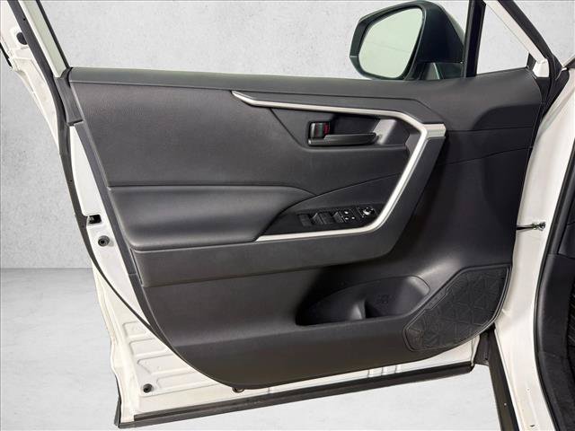 Used 2024 Toyota RAV4 LE AWD/4WD image 10