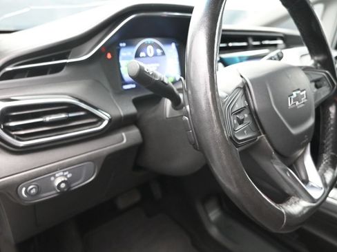 Used 2022 Chevrolet Bolt LT FWD image 12