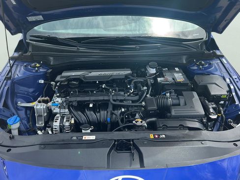 Used 2025 Hyundai Elantra SEL FWD image 28