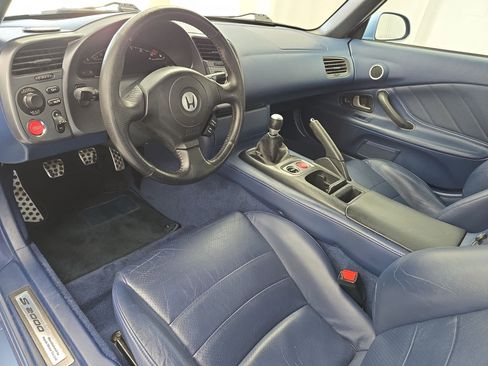 Used 2002 Honda S2000 image 12