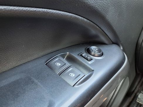 Used 2022 Chevrolet Colorado LT w/ Fleet Safety Package RWD image 21