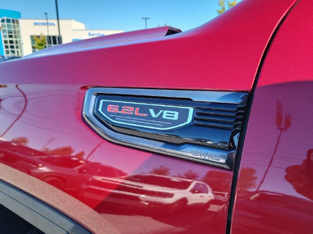 Used 2024 GMC Sierra 1500 AT4 w/ Technology Package AWD/4WD image 30