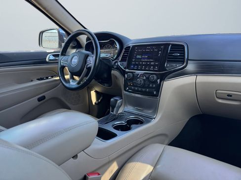 Used 2022 Jeep Grand Cherokee Limited image 14