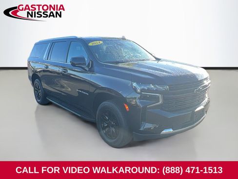 Used 2024 Chevrolet Suburban LT AWD/4WD image 1