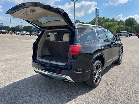Used 2019 GMC Acadia Denali w/ Technology Package AWD/4WD image 31