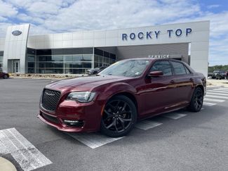Used 2022 Chrysler 300 Touring L video 1