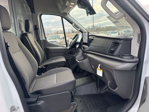 New 2026 Ford Transit 250 148 Medium Roof image 18