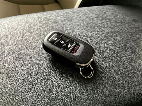 Used 2023 Honda CR-V LX image 32