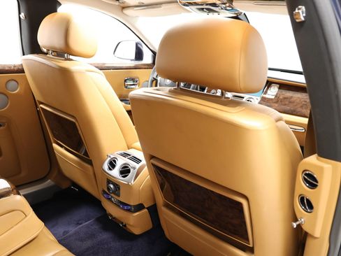 Used 2016 Rolls-Royce Ghost image 71