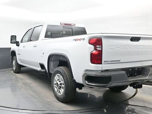New 2026 Chevrolet Silverado 2500 LT w/ Leather Package AWD/4WD image 12