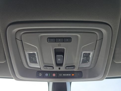 Used 2021 Chevrolet Silverado 1500 LT Trail Boss w/ Convenience Package II AWD/4WD image 48