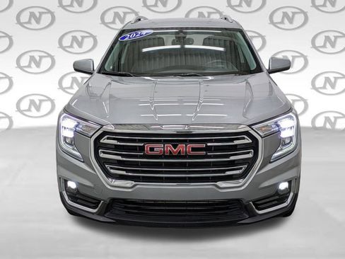 Used 2024 GMC Terrain SLT AWD/4WD image 19