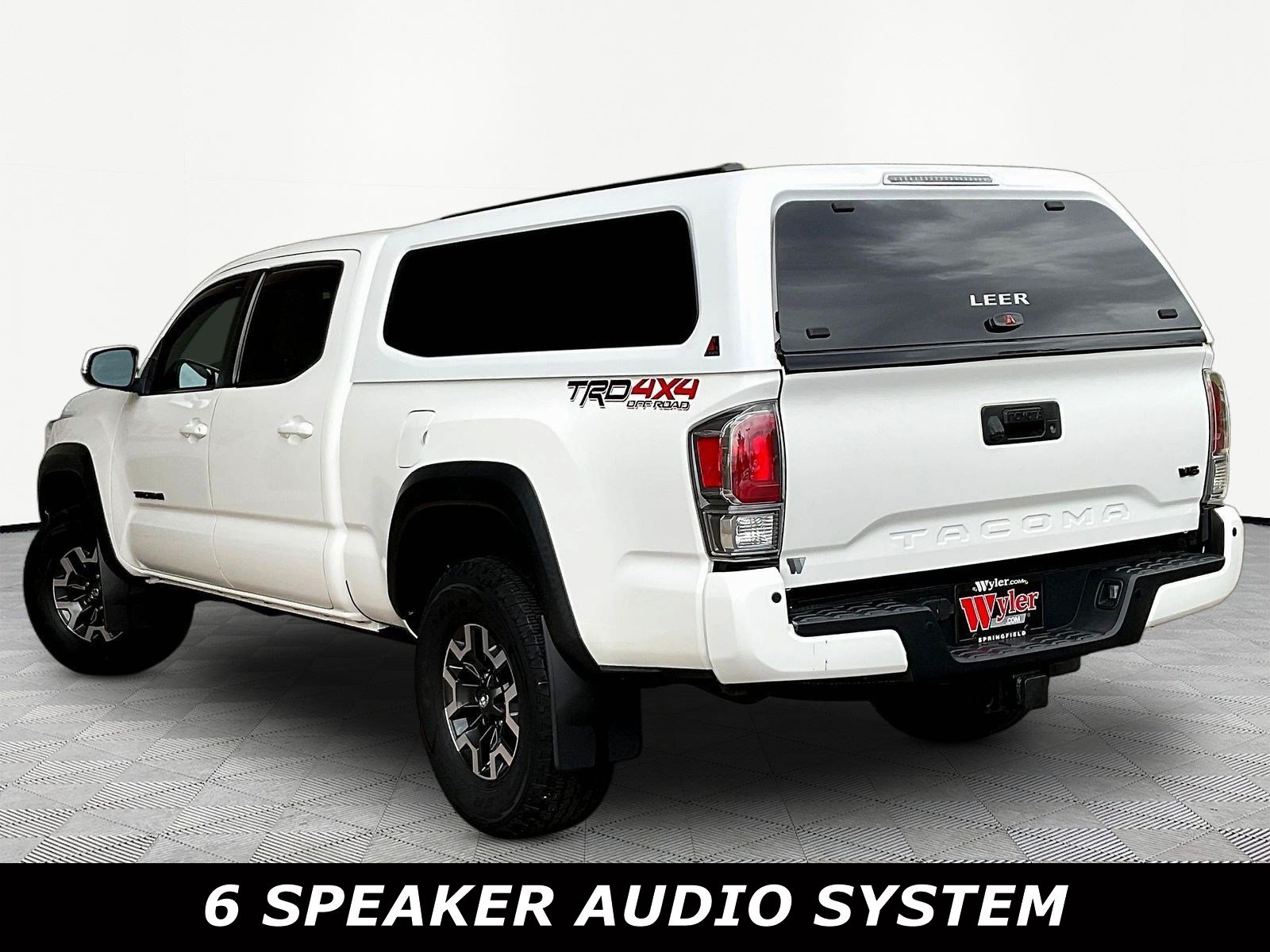 Used 2020 Toyota Tacoma TRD Off-Road w/ Technology Package AWD/4WD image 4