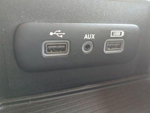 Used 2024 RAM 1500 Classic SLT image 24