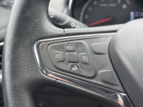 Used 2017 Chevrolet Cruze LT w/ Sun And Sound Package FWD image 13