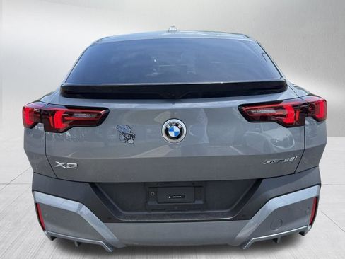 Used 2025 BMW X2 xDrive28i w/ Premium Package AWD/4WD image 5