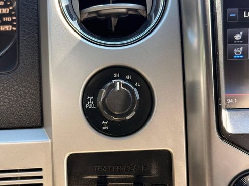 Used 2014 Ford F150 FX4 w/ Equipment Group 402A Luxury AWD/4WD image 35