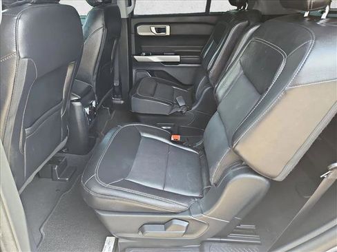 Used 2021 Ford Explorer Limited w/ Equipment Group 301A image 18