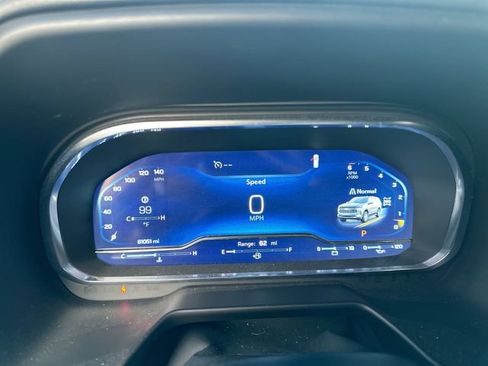 Used 2024 Chevrolet Tahoe Z71 w/ Luxury Package AWD/4WD image 18