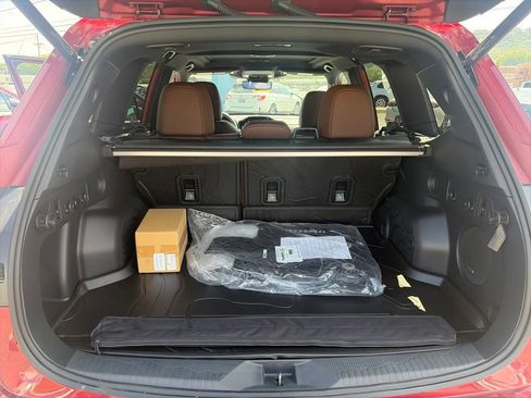 Certified 2026 Subaru Forester Touring AWD/4WD image 40