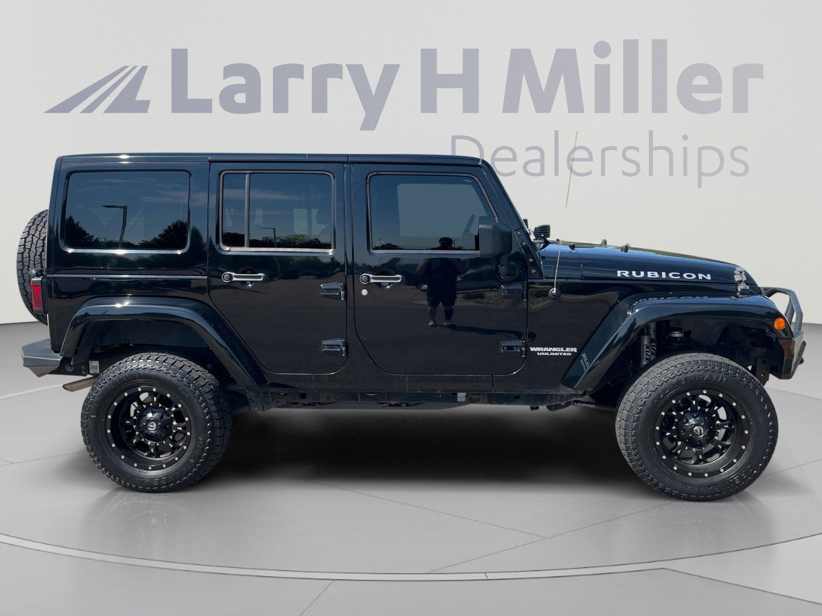 Used 2013 Jeep Wrangler Unlimited Rubicon w/ Connectivity Group AWD/4WD image 6