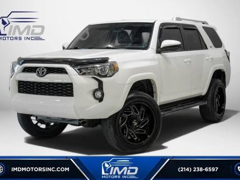 Used 2017 Toyota 4Runner SR5 RWD image 1