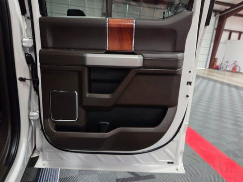 Used 2017 Ford F250 King Ranch w/ King Ranch Ultimate Package image 38