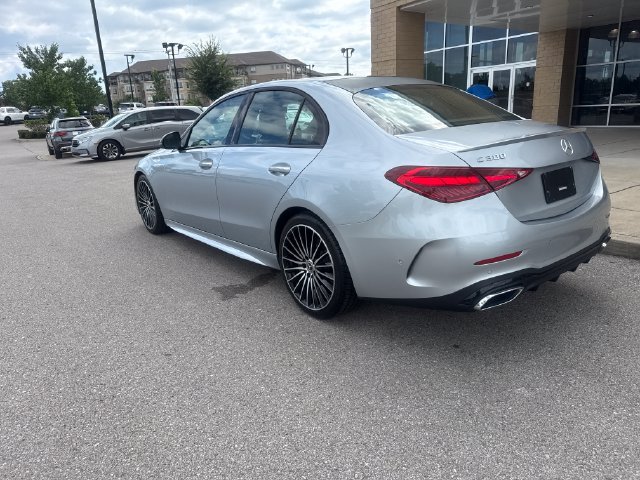 Used 2023 Mercedes-Benz C 300 Sedan image 2