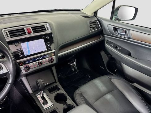 Used 2017 Subaru Outback 2.5i Limited AWD/4WD image 27