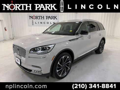 Used 2023 Lincoln Aviator Reserve w/ Equipment Group 201A image 1