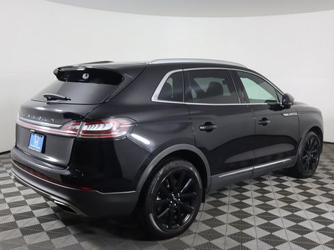 Used 2022 Lincoln Nautilus Reserve w/ Monochromatic Package image 11