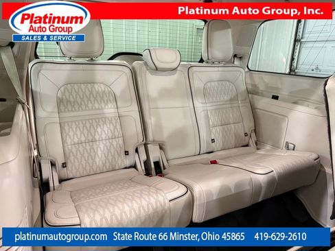 Used 2020 Lincoln Navigator Black Label w/ Cargo Convenience Package AWD/4WD image 39