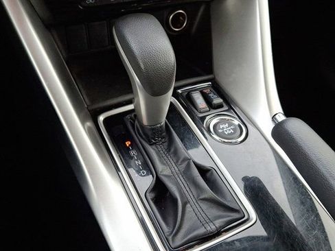 Used 2024 Mitsubishi Eclipse Cross LE AWD/4WD image 18
