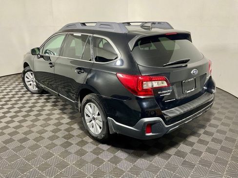 Used 2019 Subaru Outback 2.5i Premium w/ Popular Package #2 AWD/4WD image 13