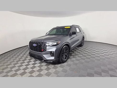 Used 2025 Ford Explorer ST w/ Sun And Sound Package AWD/4WD image 48