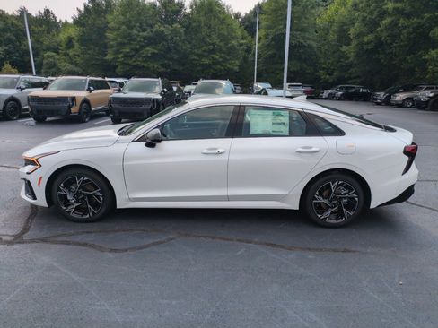 New 2026 Kia K5 GT-Line w/ GT-Line Red Interior Package FWD image 4
