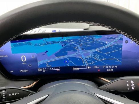 Certified 2025 Buick Envision Sport Touring image 24