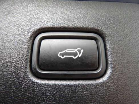 Used 2023 Hyundai Tucson Limited image 25