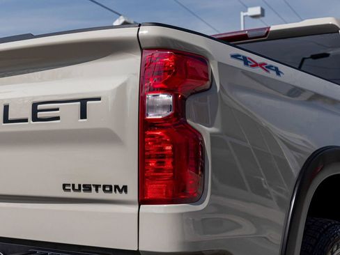 Used 2026 Chevrolet Silverado 1500 Custom w/ Turbomax Blackout Package AWD/4WD image 37